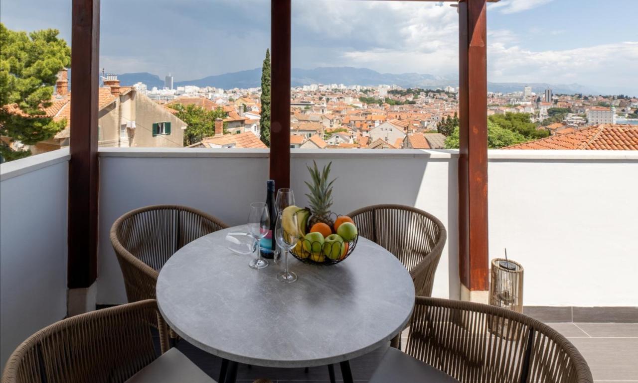 Aurelius Apartment *